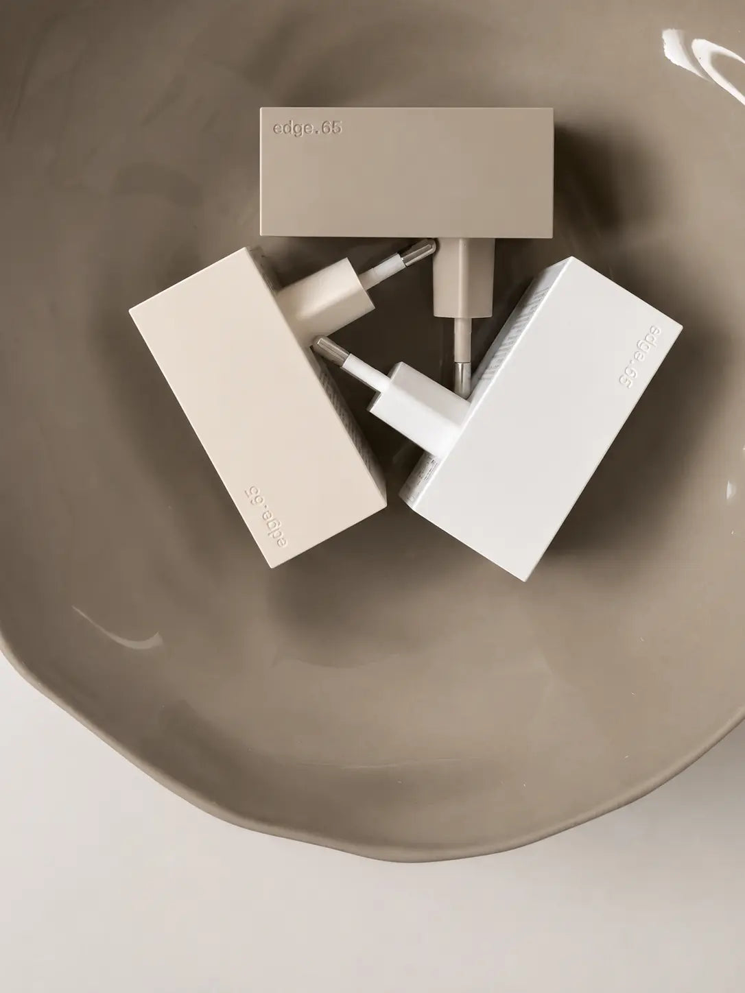 REDUCT edge.65 USB-Ladegerät – 65 W, Dune