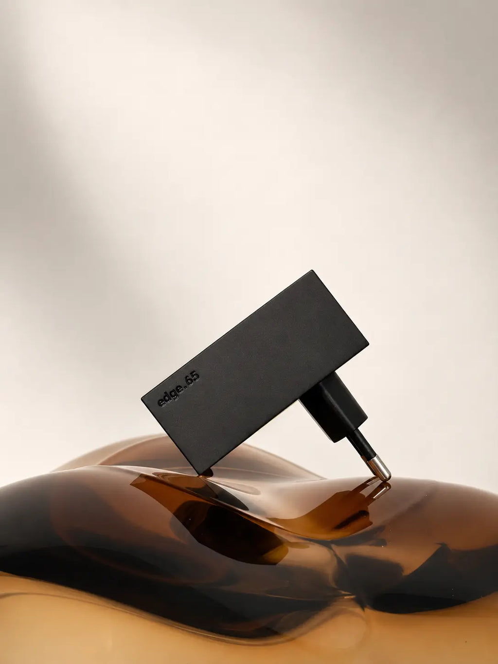 REDUCT edge.65 USB-Ladegerät – 65 W, Black