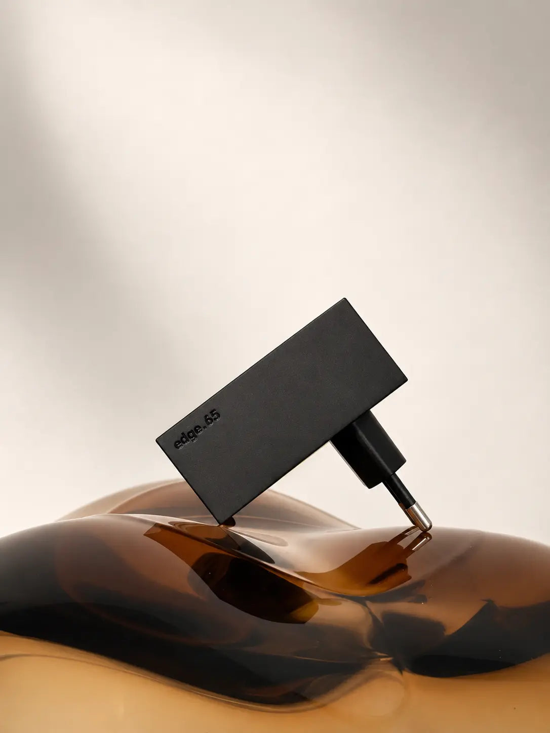 REDUCT edge.65 USB-Ladegerät – 65 W, Black