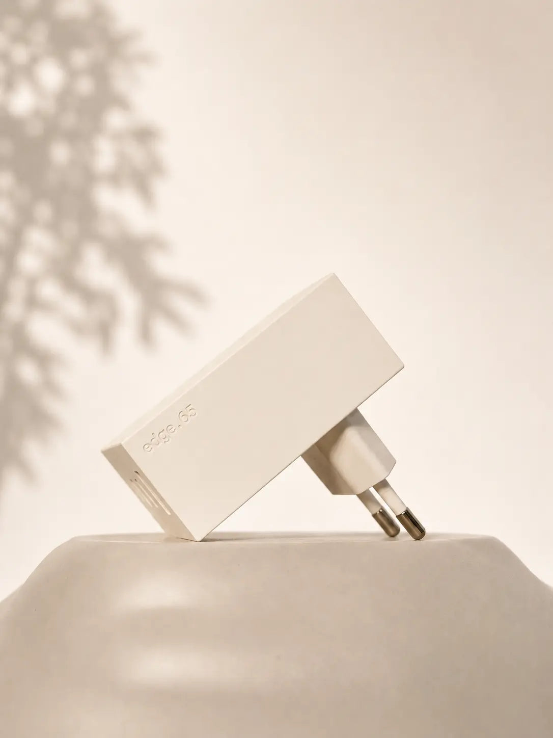 REDUCT edge.65 USB-Ladegerät – 65 W, Dune